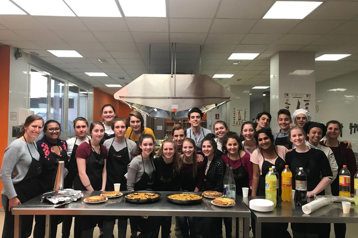 WA Spanish students learn to prepare paella and tortilla española at a cooking school in Salamanca